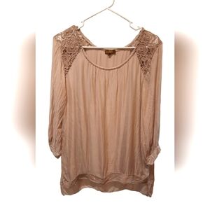 Amanti Tan/Gray Silk Blouse with Lace Shoulder Detail size Medium